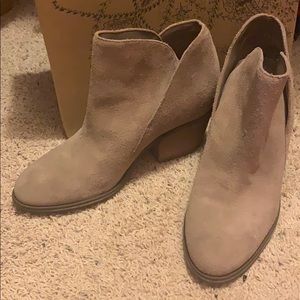 Jessica Simpson size 7.5 genuine leather booties.